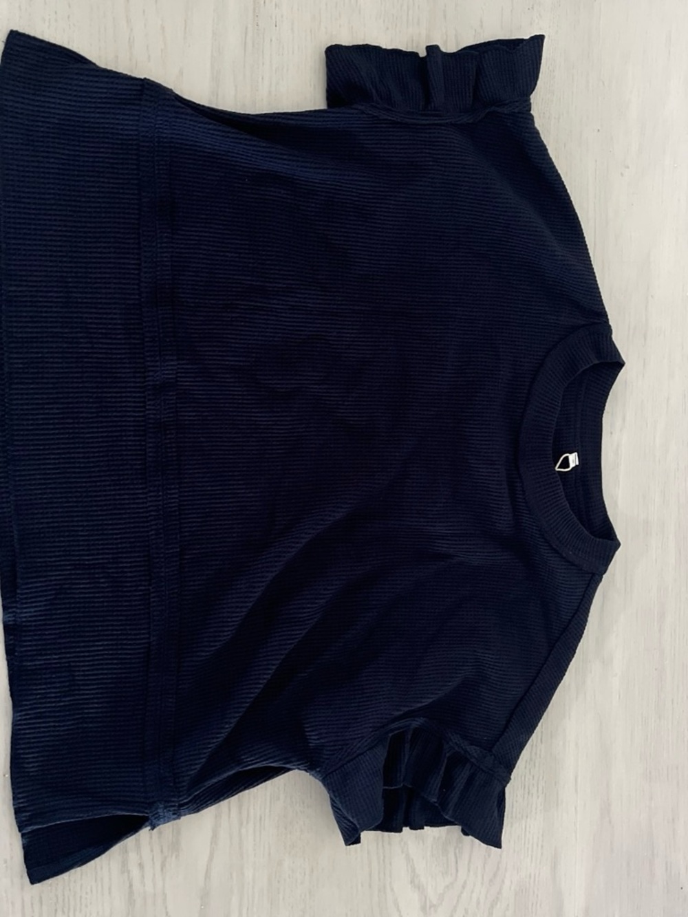 Amazon Essentials Black Short Sleeve Ruffle Knit Top - Picture 3 of 4
